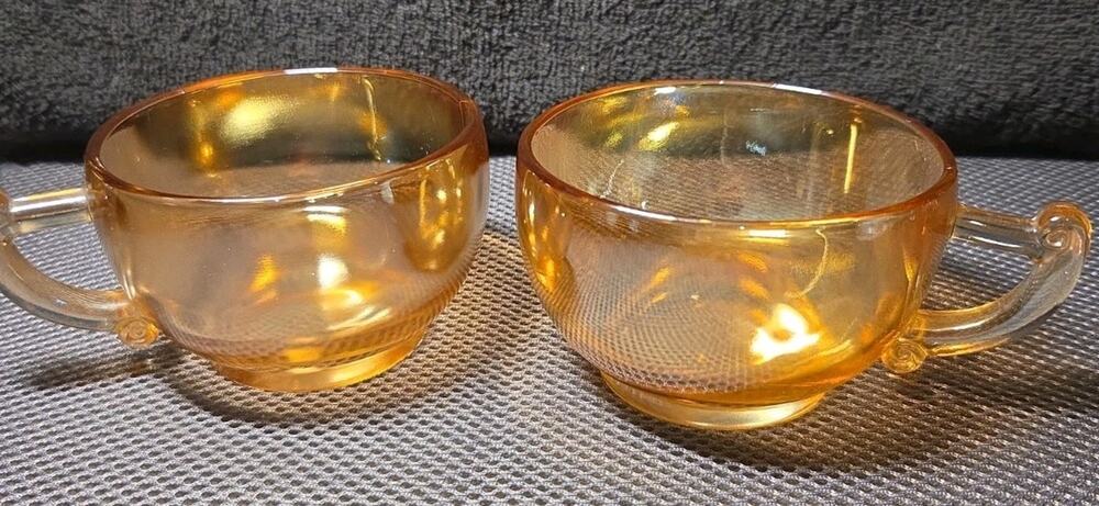 Set Of 2 vntg Jeannette Glass Tea Cups Marigold Carnival glass color